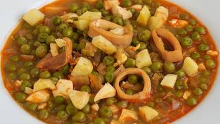 Guisantes con calamares en salsa tradicional