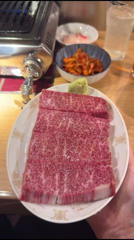 厚切りジューシーなハラミとぷるぷるレバーが絶品の焼肉店🥩【高円寺:焼肉ここち 本店】