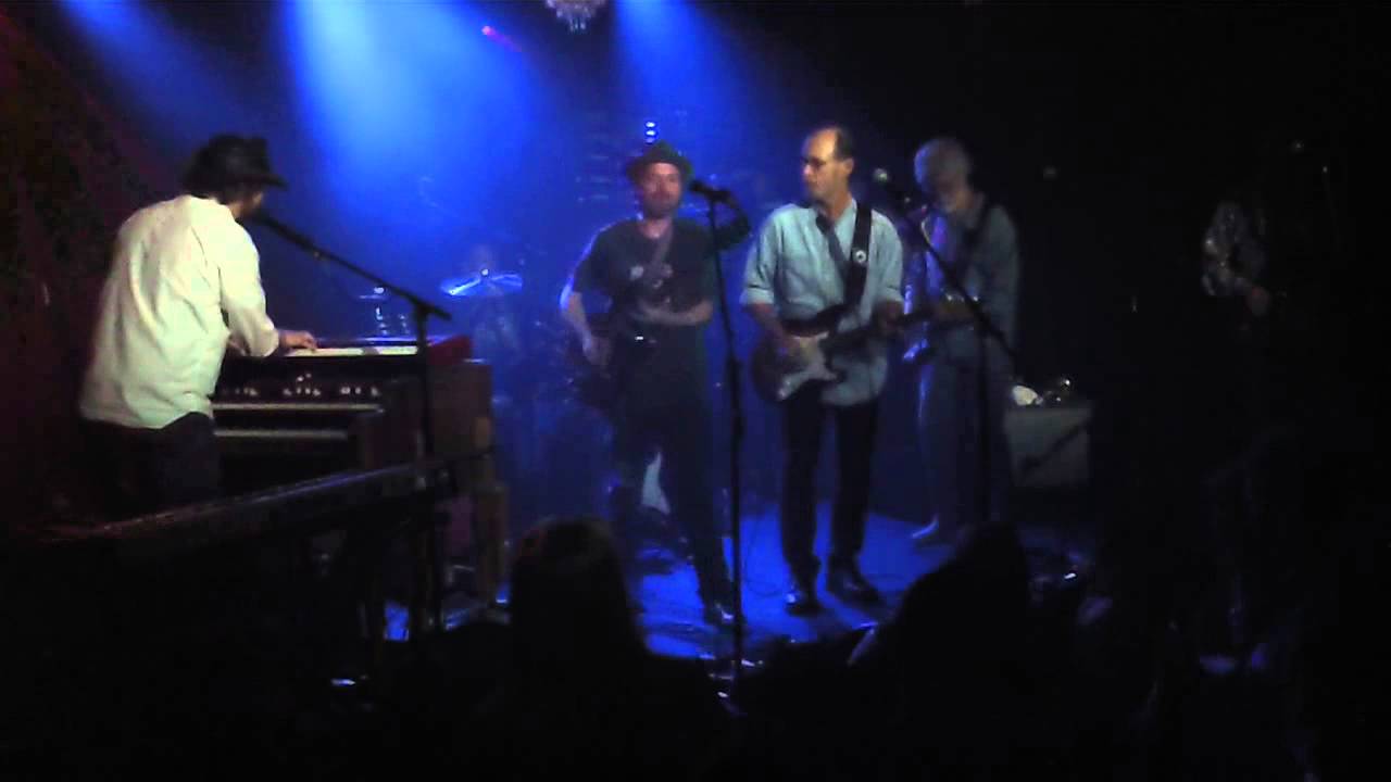 New Orleans Suspects w/ Paul Barrere and Fred Tackett 11814 Sailin