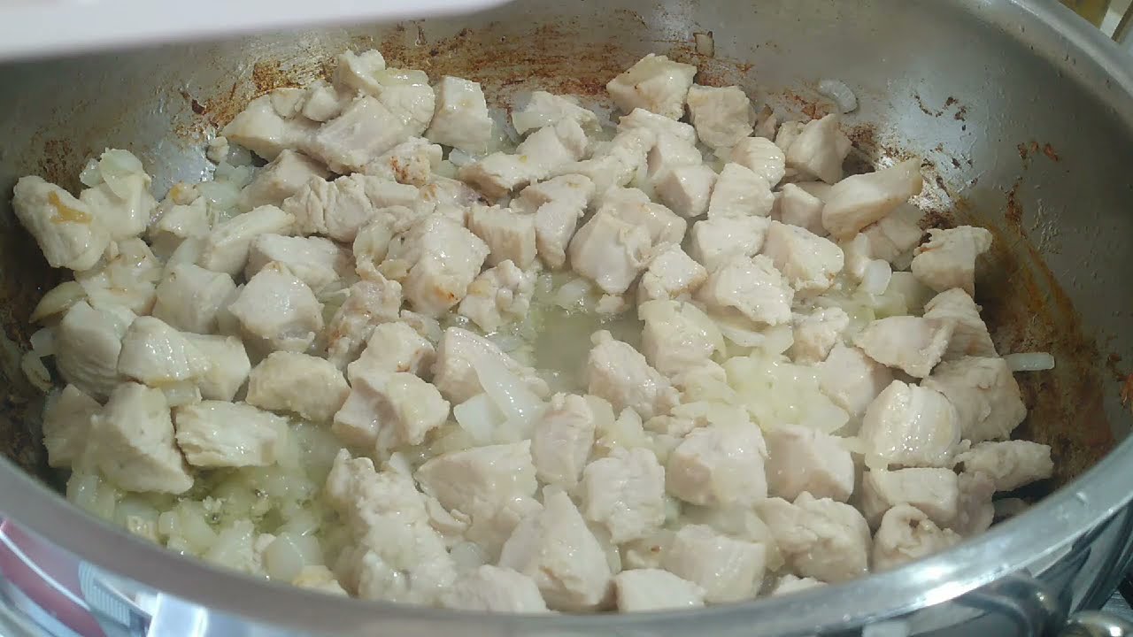 TAVUK , domates VE  biber  ile pratik lezzetli pirinç pilavı yaptım çok beğendiler❗