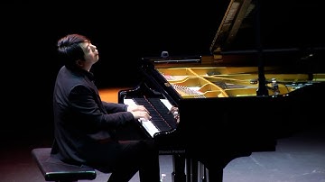 Le pianiste Lang Lang à la Cité de Carcassonne