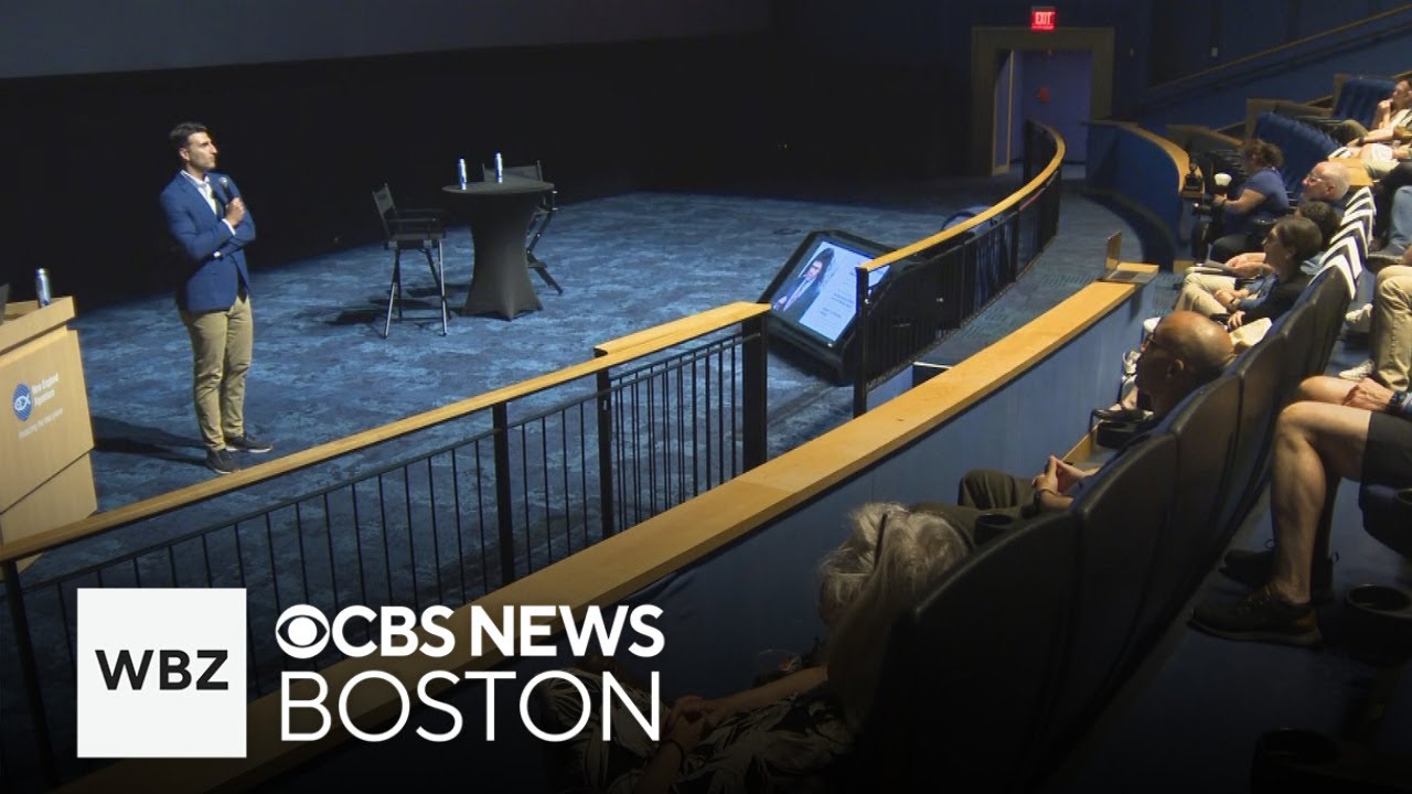 Meteorologist Eric Fisher talks science and communication at New England Aquarium