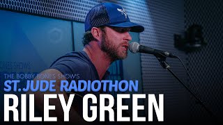 Video thumbnail of "Riley Green Gives Cover Of Jamey Johnson's "In Color" + Plays "I Wish Grandpas Never Died""