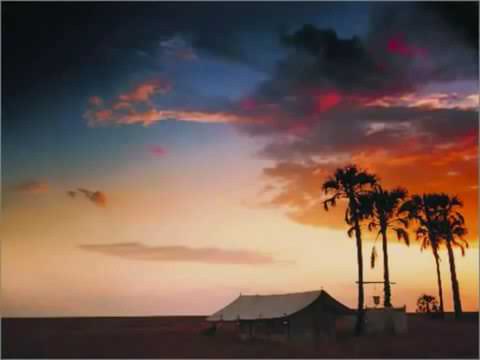 اق ت ر ب ل لن اس ح س اب ه م و ه م ف ي غ ف ل ة م ع ر ض ون تلاوة مؤثرة