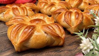 The whole family's favorite recipe! Sweet dough buns with jam