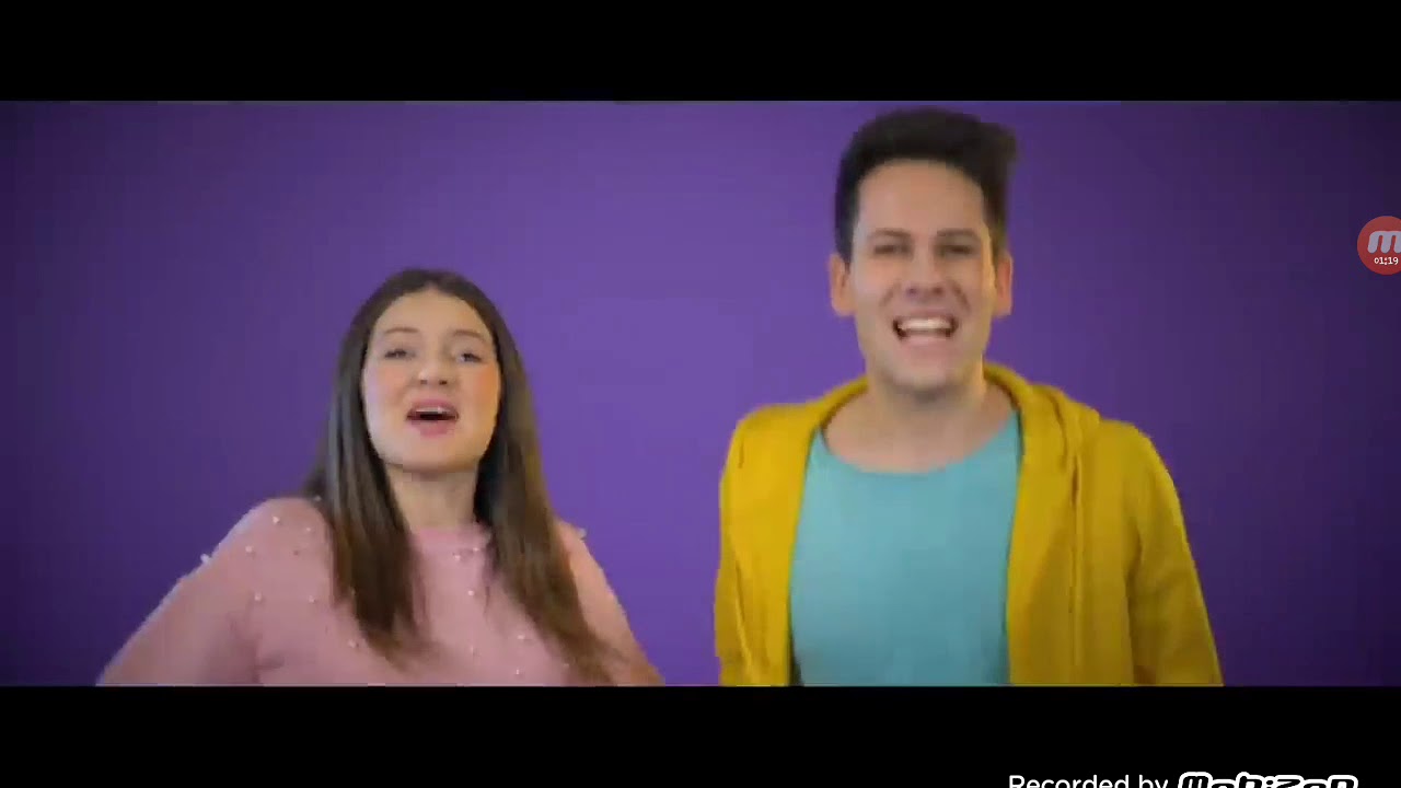 Metti La Canzone Dei Me Contro Te