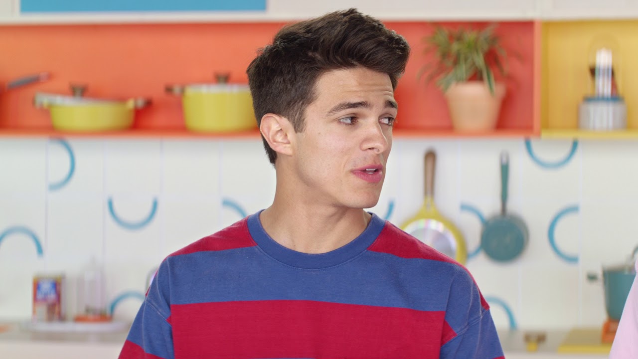 Brent Rivera tries to make his own Pop-Tarts Splitz - New Strawberry Cheesecake Splitz combine two Pop-Tarts into one. Brent Rivera thinks he can combine four. This should get interesting…