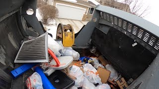 Information McNeilus ZR Hopper View: Garbage Truck Crushing Trash! Guide