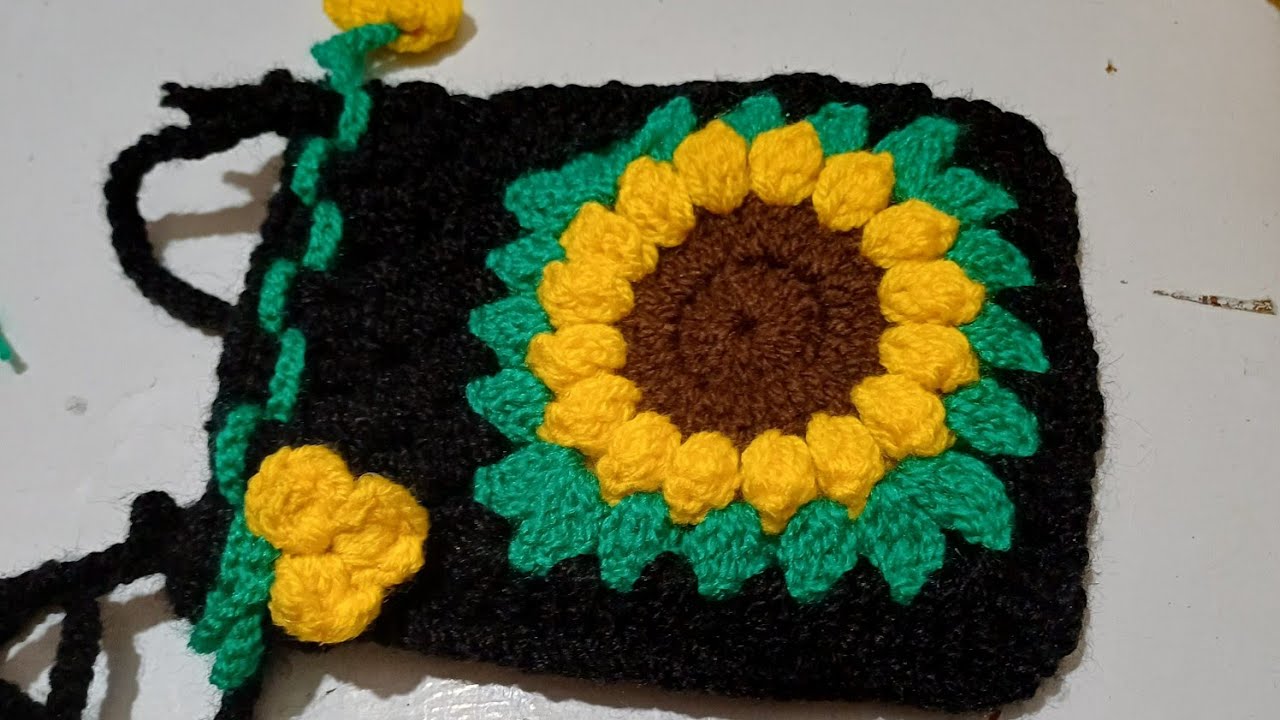 Crochet flowers puch ​