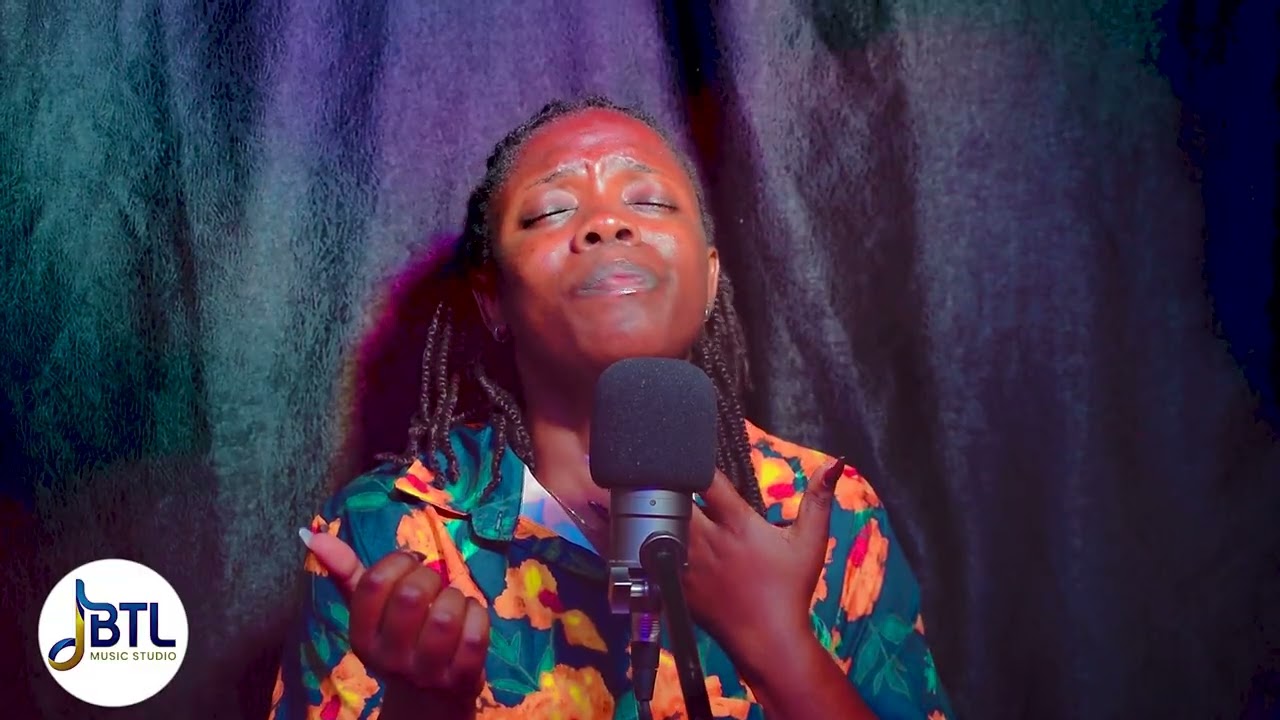 ✨ MOMENT OF WORSHIP WITH MINISTREL SAVIOUR AKOTH ✨