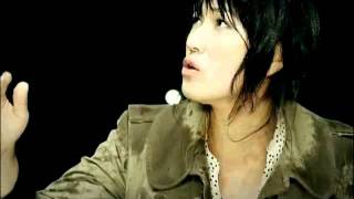 Video thumbnail of "BONNIE PINK - 冷たい雨"