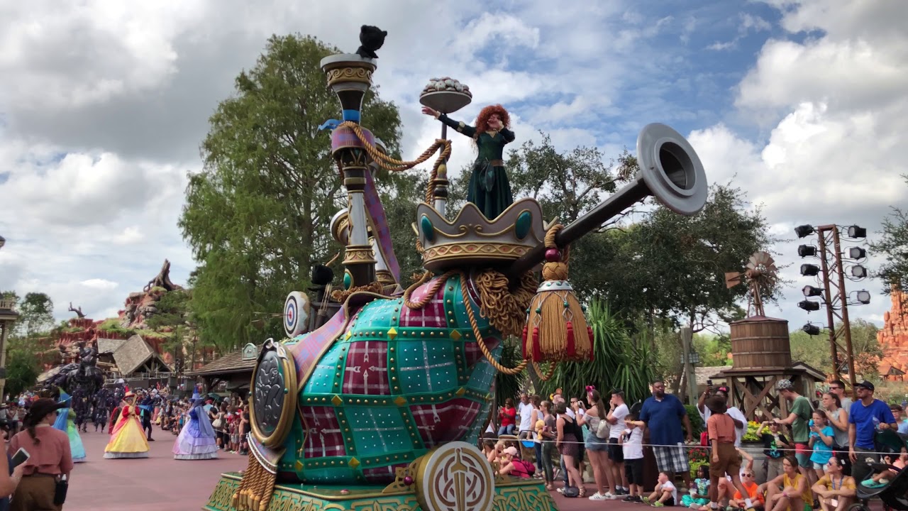A Tour around The Magic Kingdom at Walt Disney World, Florida