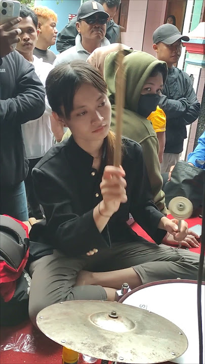 Firda Apriani Viral Drum Jatuh Lucu