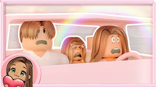 WE GOT INTO A CAR ACCIDENT! (ROBLOX RP) | Roblox Bloxburg CAR CRASH RP *WITH VOICES* | Bonnie Builds