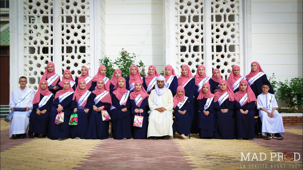 لحظات رائعة و مؤثرة تدمع لها العين من حفل ختم 27 طالب للقرآن الكريم بمسجد السلام أم البواقي