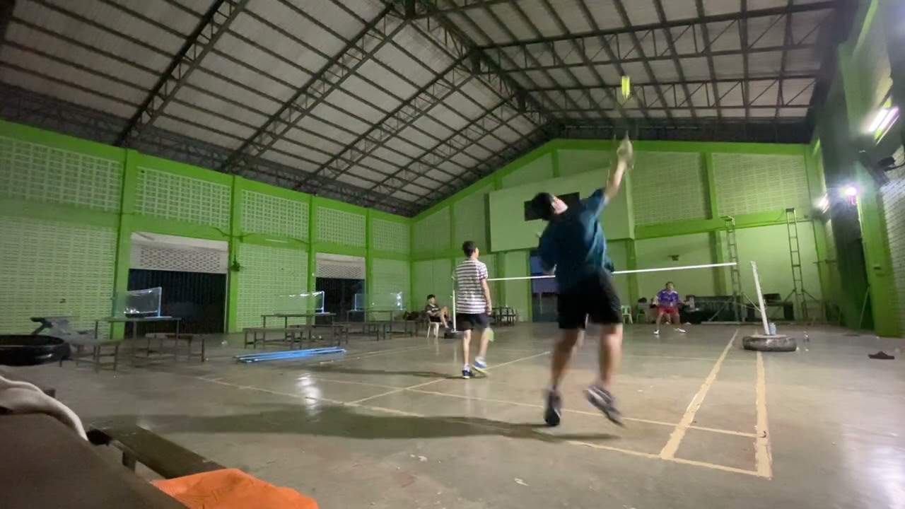 ซ้อมก่อนไปแข่ง เอี้ยง/บอส พบกับ แดง/แมท | ตีแบดแหละ