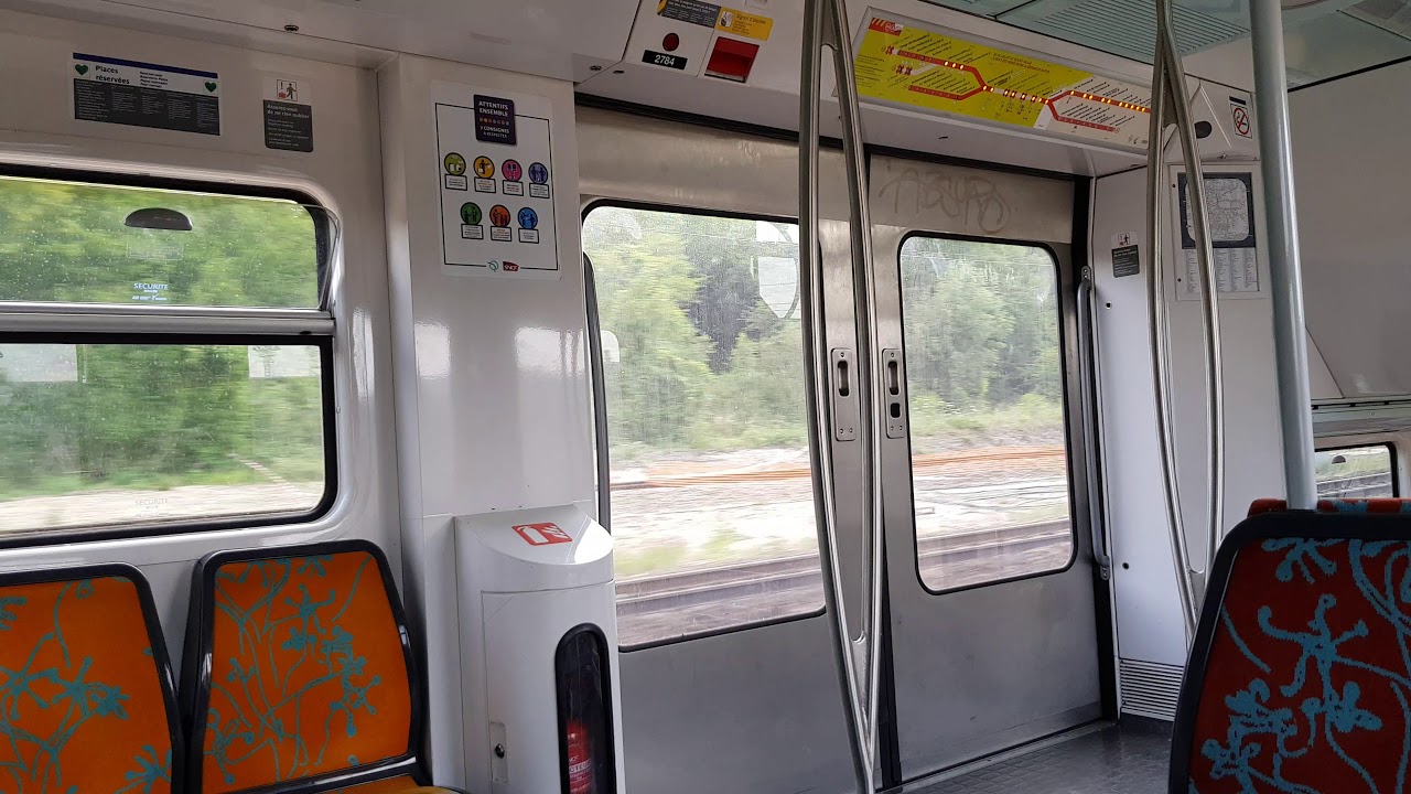 ( RER A ) Trajet à bord d'un MI09 mission QURE de Achères Grand Cormier à Maisons Laffitte
