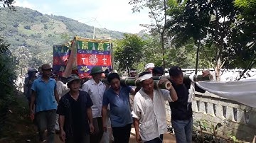 đưa tang người quá cố của đồng bào mường sứ thanh