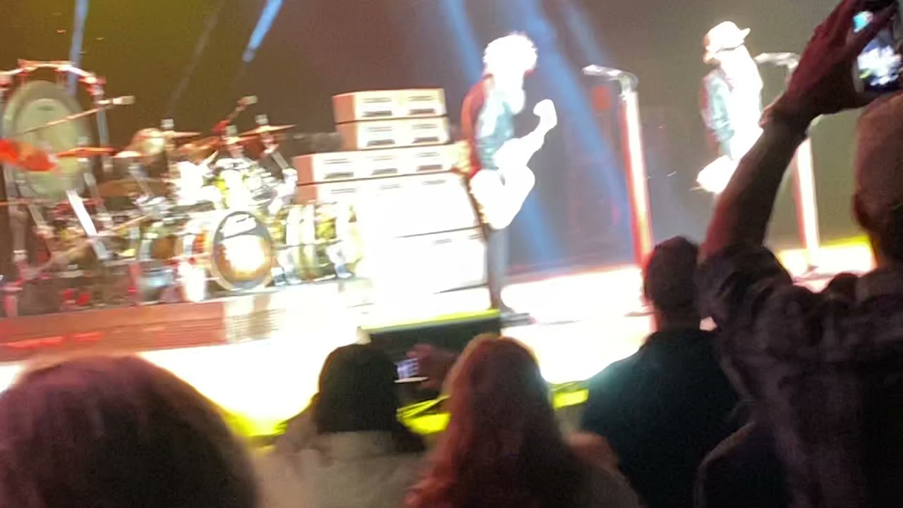 ZZ Top “Legs” 9/26/2021 Bethel Woods NY YouTube