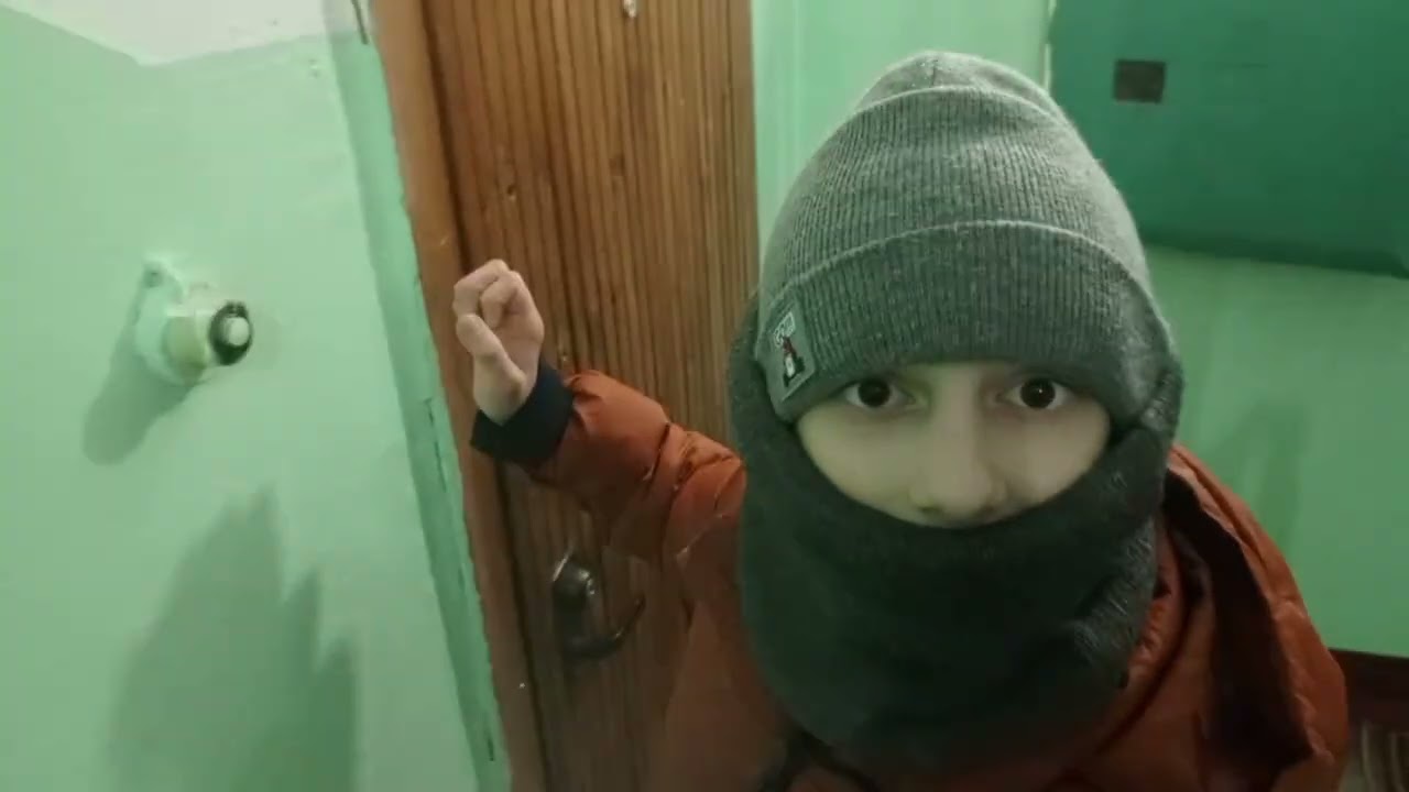 ЗВОНИМ В ДВЕРИ ЧАСТЬ ПЕРВАЯ