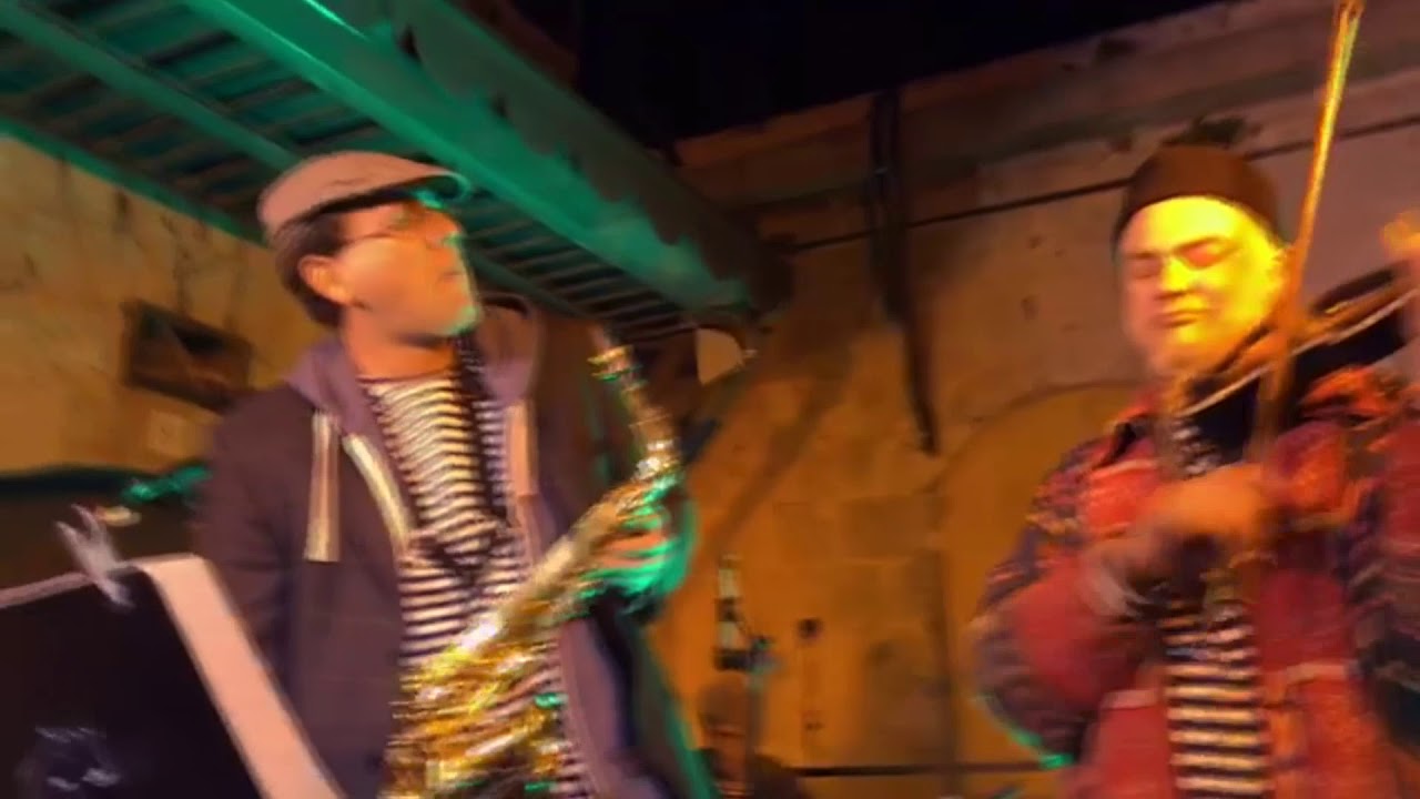 Hire Israeli world music band - Rock-Balkan-Gypsy-Punk-Irish-Jazz להקת מוסיקה הבלקן-צועני-פאנק-אירית