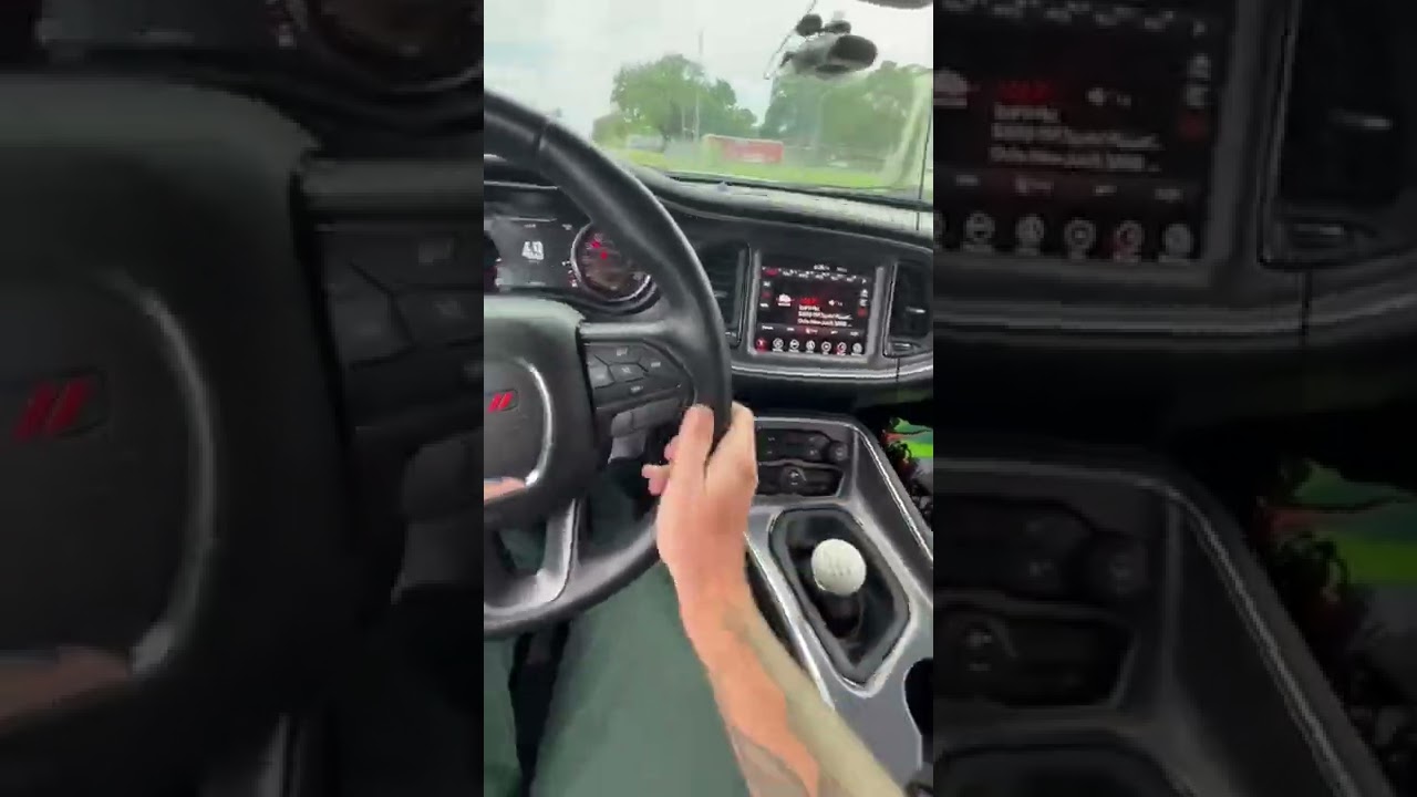 Cammed Challenger R/T 50mph 2nd gear drop =😍😍😍 SPORT MODE NOT ON!!!