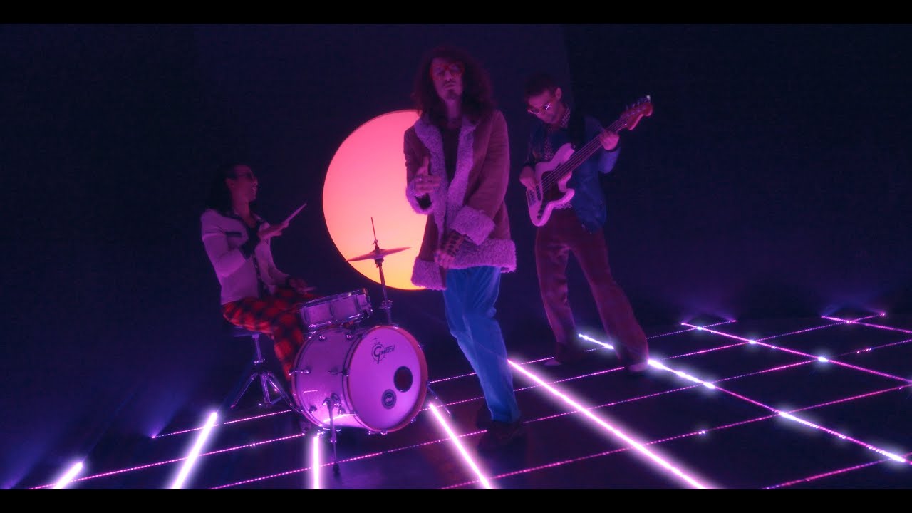 YouTubeでWake the Wild - "Blink" - Official Music Videoを視聴 YouTubeでWake the Wild - "Blink" - Official Music Videoを視聴