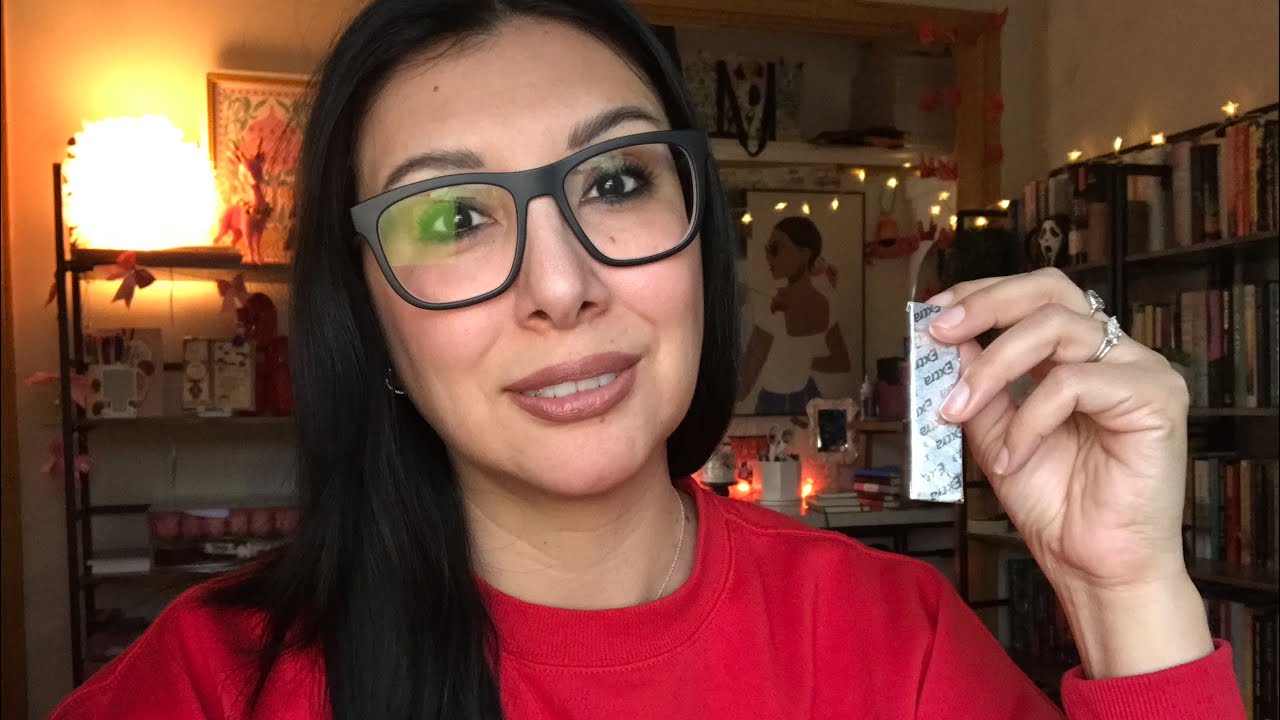 10 Bookish 📕 Unpopular Opinions Gum Chewing ASMR 