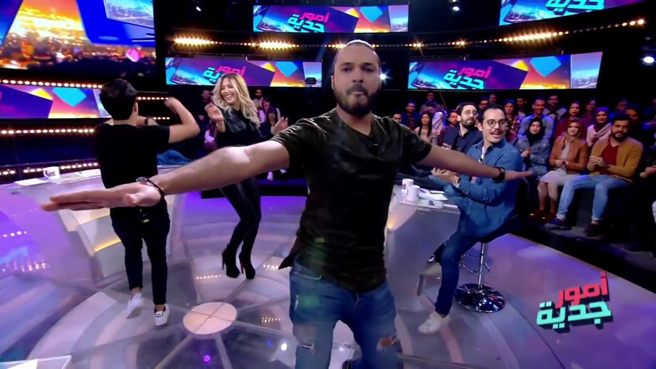 أمور جدية  |  شطيح مزود و عركة في سطح في أمور جدية