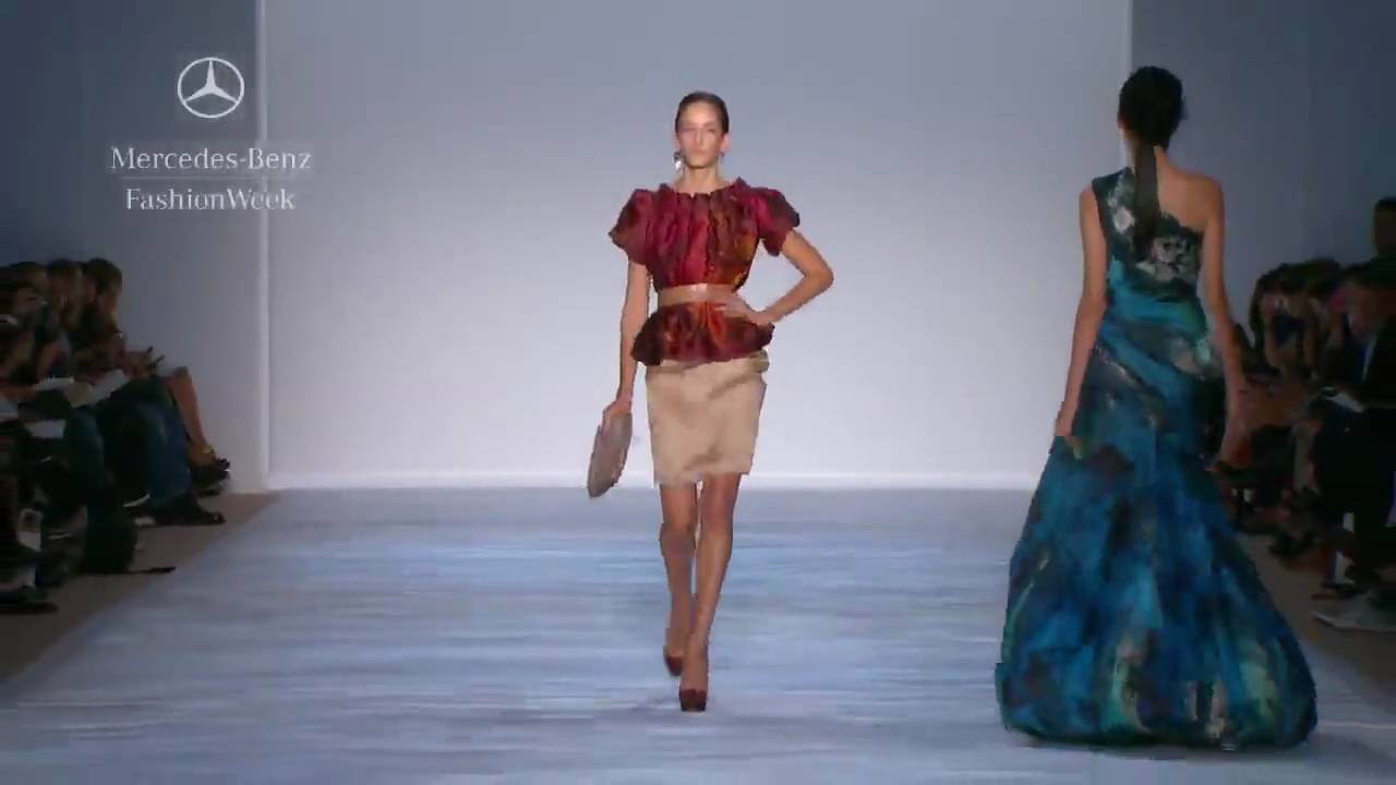 CHRISTIAN  SIRIANO Spring 2010 runway show, Mercedes-Benz Fashion Week
