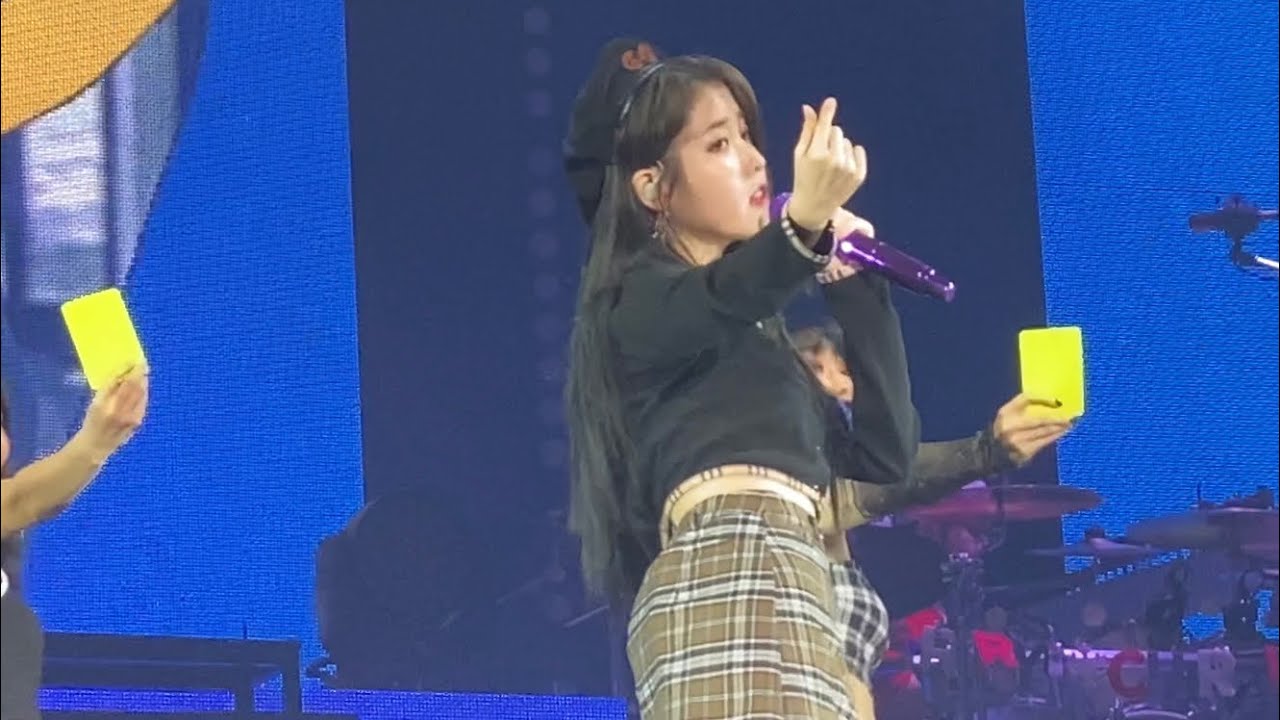 [4K] 191224 IU 아이유 : Bbi Bbi (LOVE POEM Concert in BANGKOK)