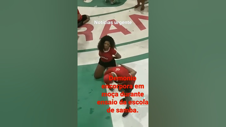 MULHER É INCORPORADA PELO DEMÔNIO DA POMBA GIRA DENTRO DA ESCOLA DA GRANDE RIO ESTÃO BRINCANDO MUITO