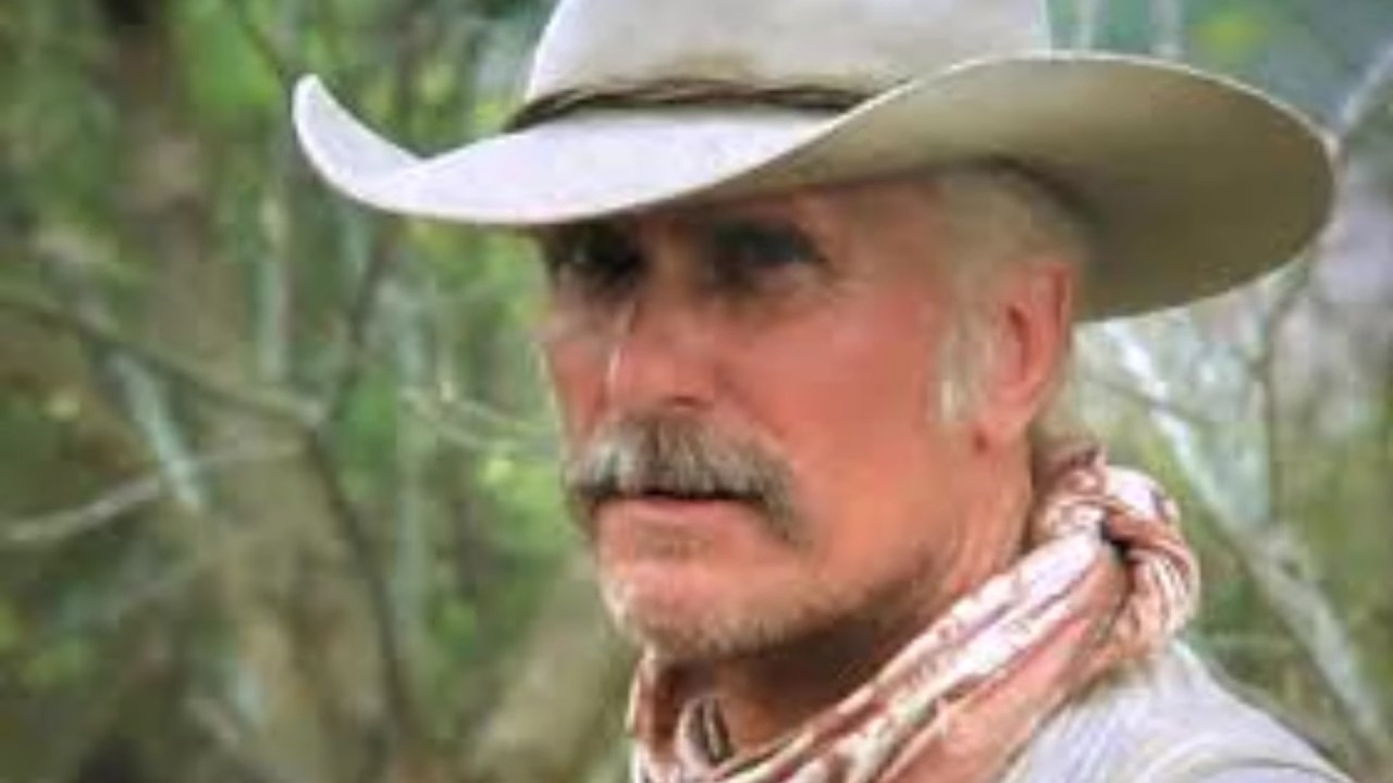 ROBERT DUVALL - 