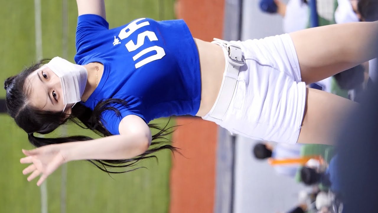 [4K] 짱갈래 귀요미 우신희 치어리더 직캠 Woo Sinhee Cheerleader fancam 롯데자이언츠 220702