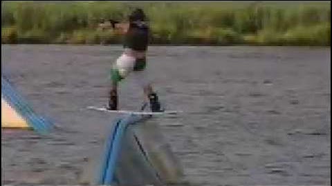 Wakeboard Tutorial-Sliders-with Pro Rider Matt Crowhurst