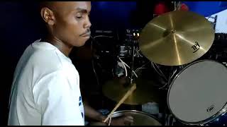 Kipyegon En Dikirr beating Drums like Nobody.