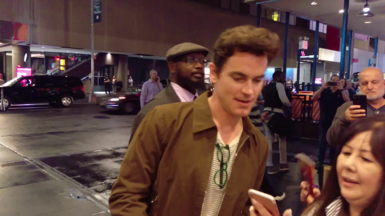 Matt Bomer signing autographs, May 2018