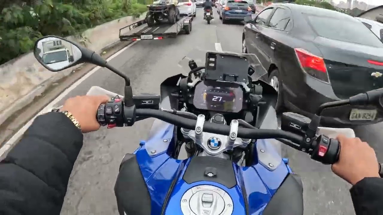 Acelerando na DUTRA com a BMW R1250 Adventure #bmw