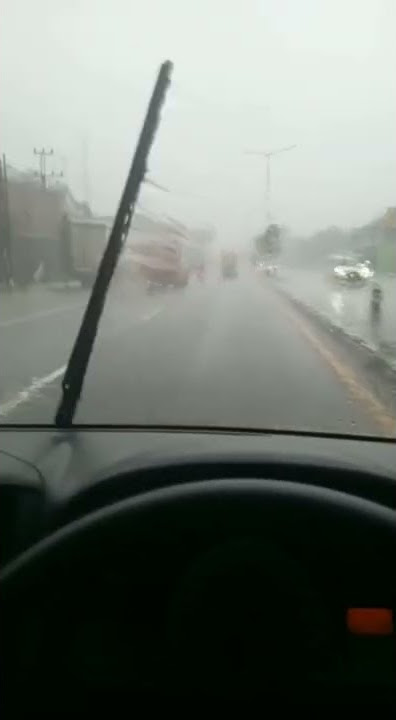 Story WA 30 Detik Hujan Dian Piesesha Satukanlah Hati Kami