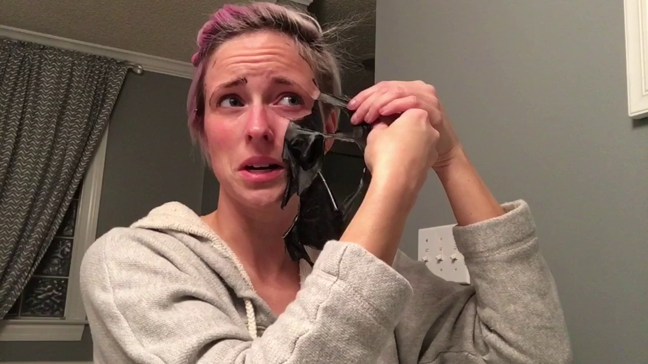 How to use the Boscia Luminizing Black Mask