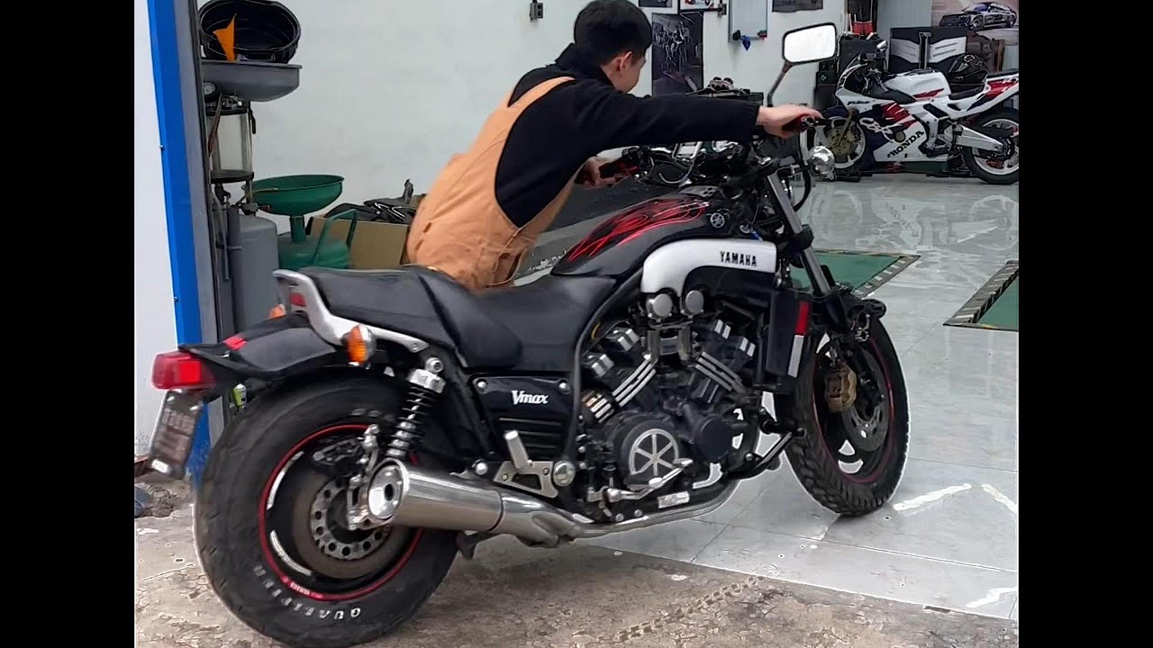 Реставрация гангстеров 80-х. YAMAHA Темный рыцарь воскрешён.