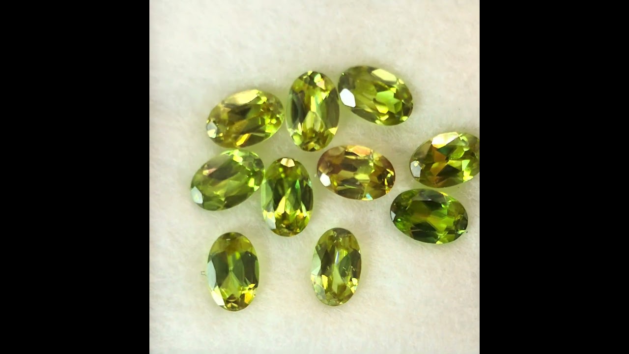 【天然スフェーン】4mm スフェーン(宝石名スフェーン)マダガスカル産 1.14ct 識別済