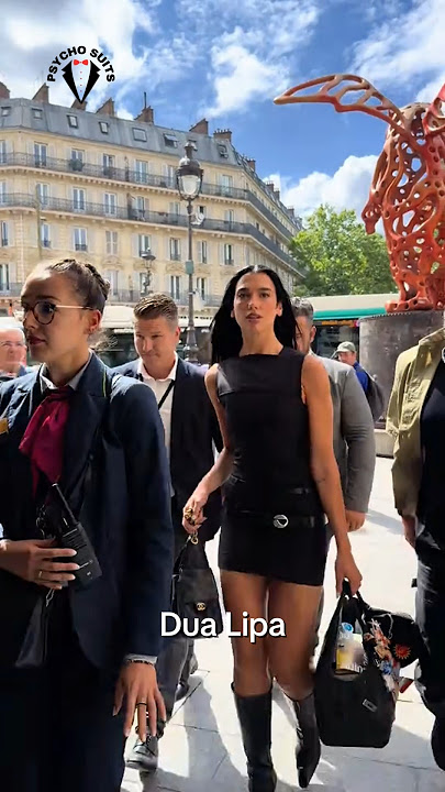 Download lagu Dua Lipa Arriving At Her $5,000,000 Concert #dualipa