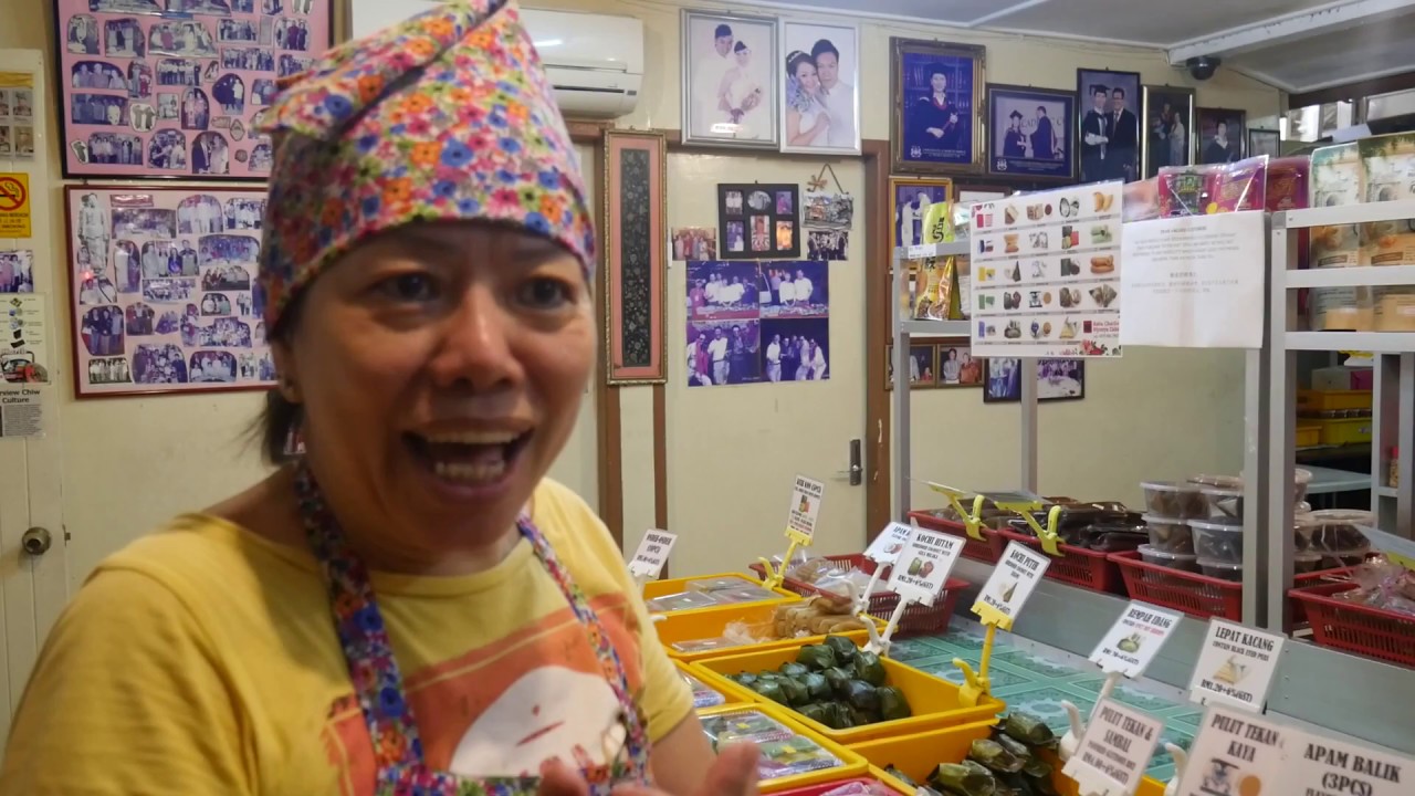 Famous Baba Charlie Nyonya Pastry • Kuih / Malaysia 