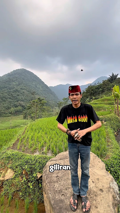 lagi belajar baca puisi