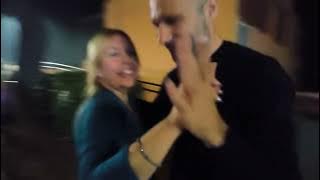 I ballerini del gruppo ballano la bachata dei Malajente a San Silvestro 