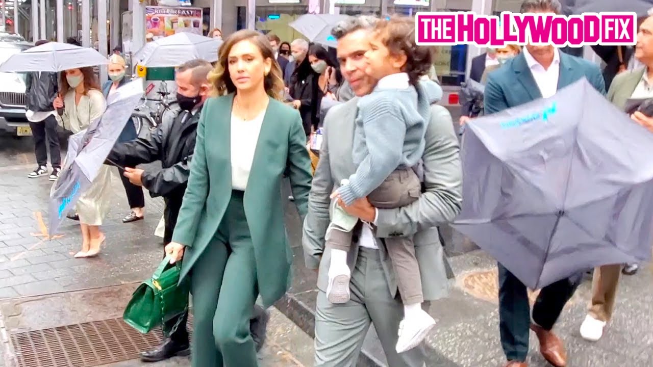 Jessica Alba & Her Family Step Out To Watch The Honest Company Takeover Of Times Square In New York