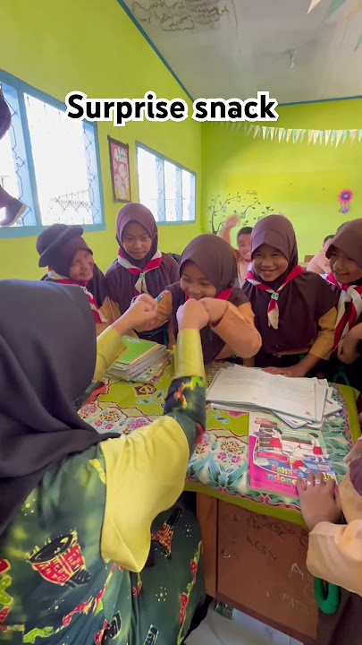 Surprise snack Student #sekolah #kelas #icebreaking #surprise