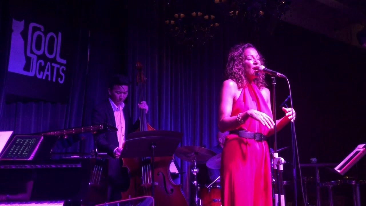 Véronique Forget @ Cool Cats Singapore