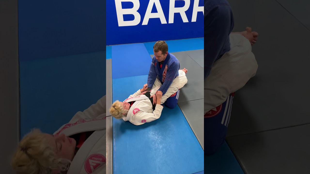 Critical Timing to Break Opponent's Posture from Closed Guard - Fabio  Gurgel 